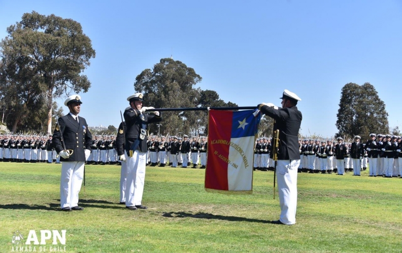 ALMIRANTE JULIO LEIVA PRESIDIÓ GRADUACIÓN EN ACADEMIA POLITÉCNICA NAVAL. ALMIRANTE JULIO LEIVA PRESIDIÓ GRADUACIÓN EN ACADEMIA POLITÉCNICA NAVAL.