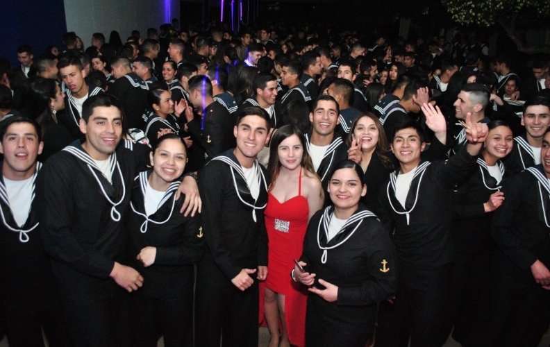 ACADEMIA POLITÉCNICA NAVAL REALIZÓ FIESTA PARA SUS GRUMETES. ACADEMIA POLITÉCNICA NAVAL REALIZÓ FIESTA PARA SUS GRUMETES.