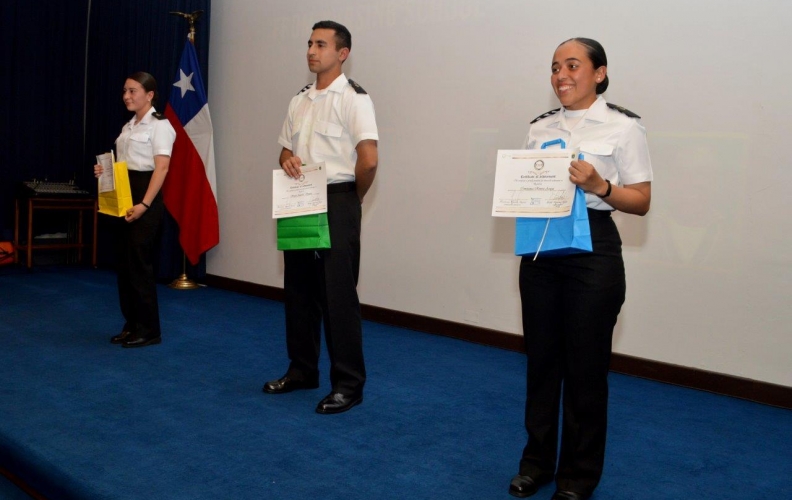 ACADEMIA POLITÉCNICA NAVAL REALIZÓ LA “6TH ANNUAL A.P.N. GOLDEN ANCHOR AWARDS”. ACADEMIA POLITÉCNICA NAVAL REALIZÓ LA “6TH ANNUAL A.P.N. GOLDEN ANCHOR AWARDS”.