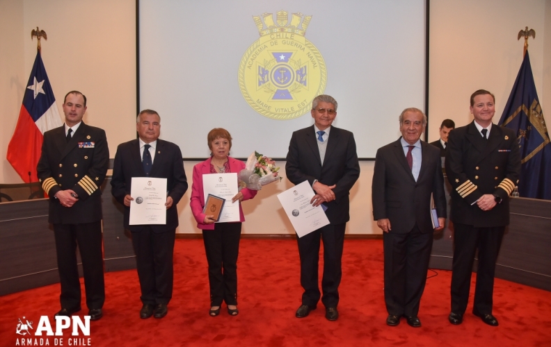 DIRECCIÓN DE EDUCACIÓN CONMEMORA “DÍA DEL PROFESOR CIVIL” EN LA ARMADA. DIRECCIÓN DE EDUCACIÓN CONMEMORA “DÍA DEL PROFESOR CIVIL” EN LA ARMADA.