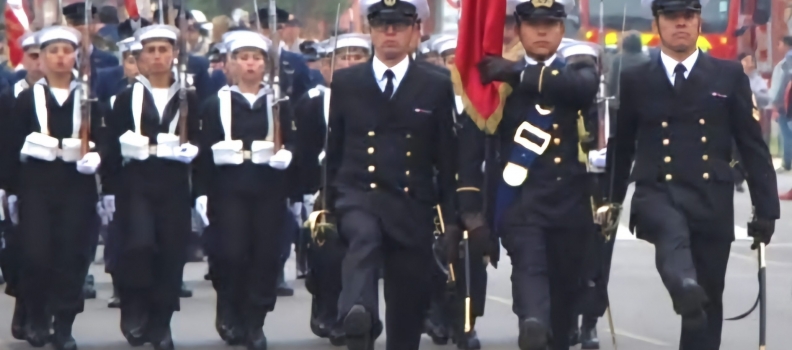 ACADEMIA POLITÉCNICA NAVAL DESFILÓ EN QUINTERO, EN CONMEMORACIÓN DE LAS GLORIAS NAVALES.