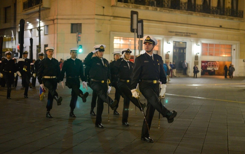 APOLINAV REALIZÓ PREPARATORIA NOCTURNA PARA DESFILE DEL 21 DE MAYO. APOLINAV REALIZÓ PREPARATORIA NOCTURNA PARA DESFILE DEL 21 DE MAYO.