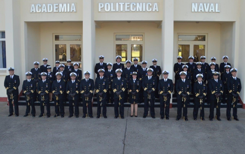 CEREMONIA MILITAR EN APOLINAV POR CONDECORACIÓN BICENTENARIO Y POR AÑOS DE SERVICIO. CEREMONIA MILITAR EN APOLINAV POR CONDECORACIÓN BICENTENARIO Y POR AÑOS DE SERVICIO.