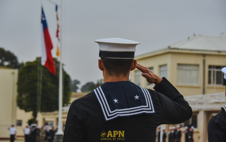 Grumetes se presentan en la Academia Politécnica Naval 2026