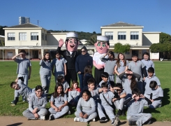Colegio Vedruna de San Felipe visita la Academia Politécnica Naval