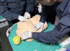 ACADEMIA POLITÉCNICA NAVAL REALIZÓ CURSO “REMA PRIMER RESPONDEDOR TÁCTICO” A ALUMNOS CURSO G.R.I. 2025 EN PRIZONA.