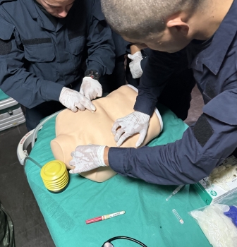 ACADEMIA POLITÉCNICA NAVAL REALIZÓ CURSO “REMA PRIMER RESPONDEDOR TÁCTICO” A ALUMNOS CURSO G.R.I. 2025 EN PRIZONA.