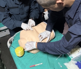 ACADEMIA POLITÉCNICA NAVAL REALIZÓ CURSO “REMA PRIMER RESPONDEDOR TÁCTICO” A ALUMNOS CURSO G.R.I. 2025 EN PRIZONA.