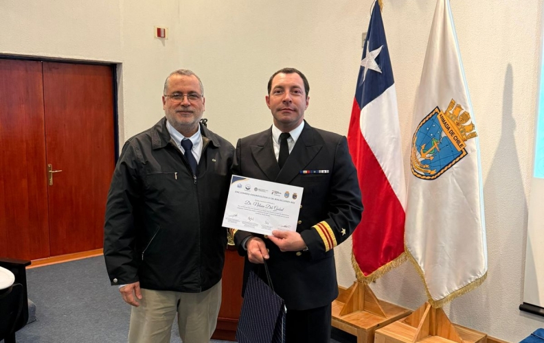 Jefe de la Escuela de Sanidad de la Academia Politécnica Naval realiza exposición sobre Implantología Avanzada en la Central Odontológica de Magallanes Jefe de la Escuela de Sanidad de la Academia Politécnica Naval realiza exposición sobre Implantología Avanzada en la Central Odontológica de Magallanes