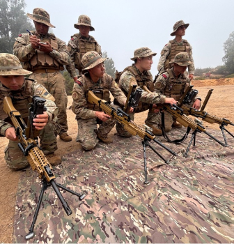 Curso de Especialidad de Infantes de Marina desarrolla entrenamiento práctico en terreno